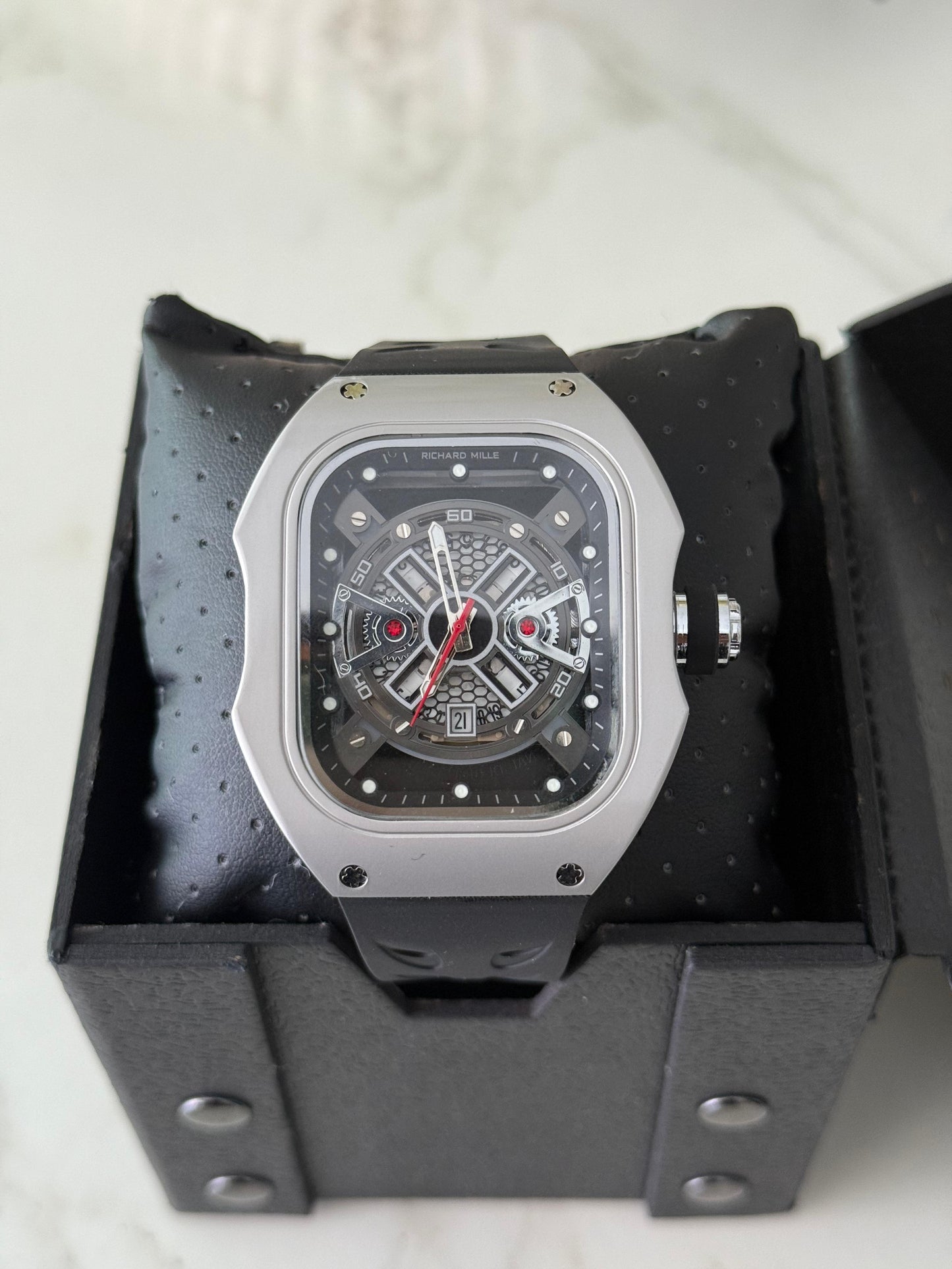 RCHRD MLL TDM NEGRO-PLATEADO